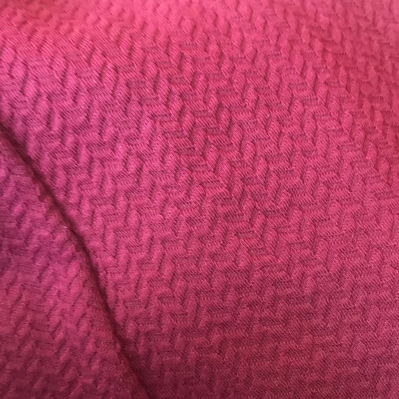 H&M DIVIDED SKATER SKIRT MAROON SIZE MEDIUM - Picture 4 of 4